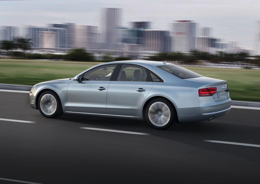  Audi A8 Hybrid (D4) 2011 года  (WW) (фото 58 из 67)